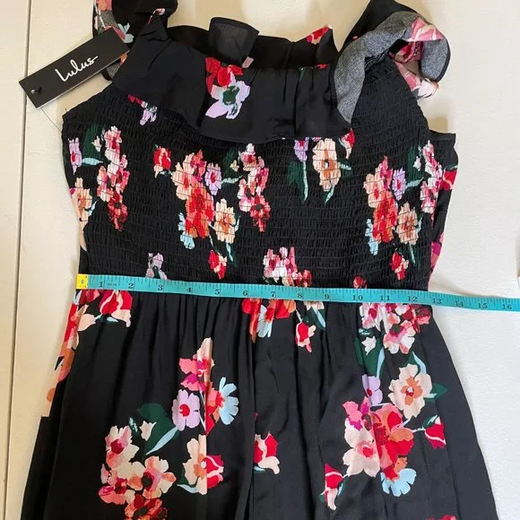 NWT Lulu's Pretty Petals Black Floral Print Culotte Jumpsuit - Picture 12 of 16